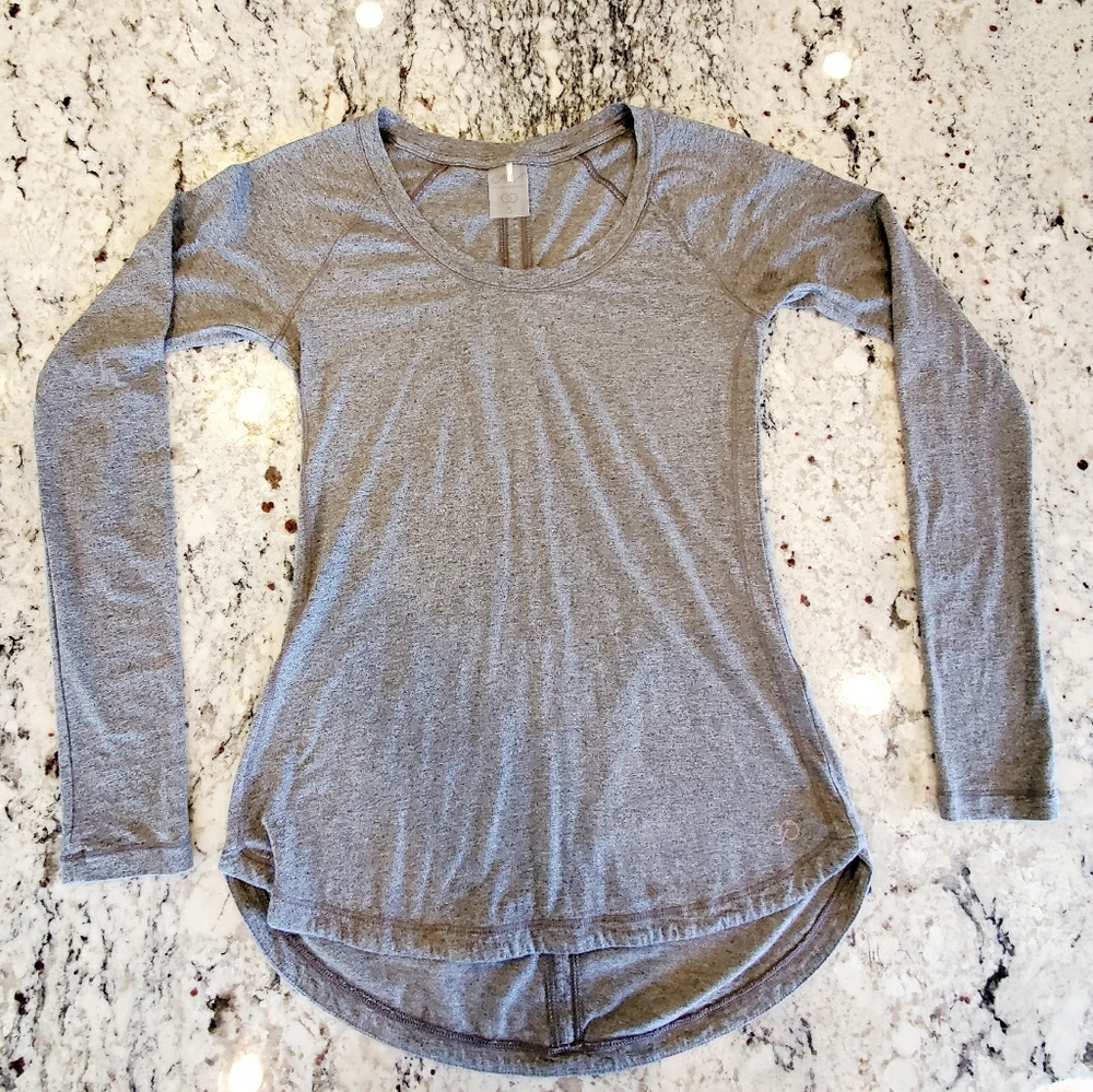 Long sleeve top